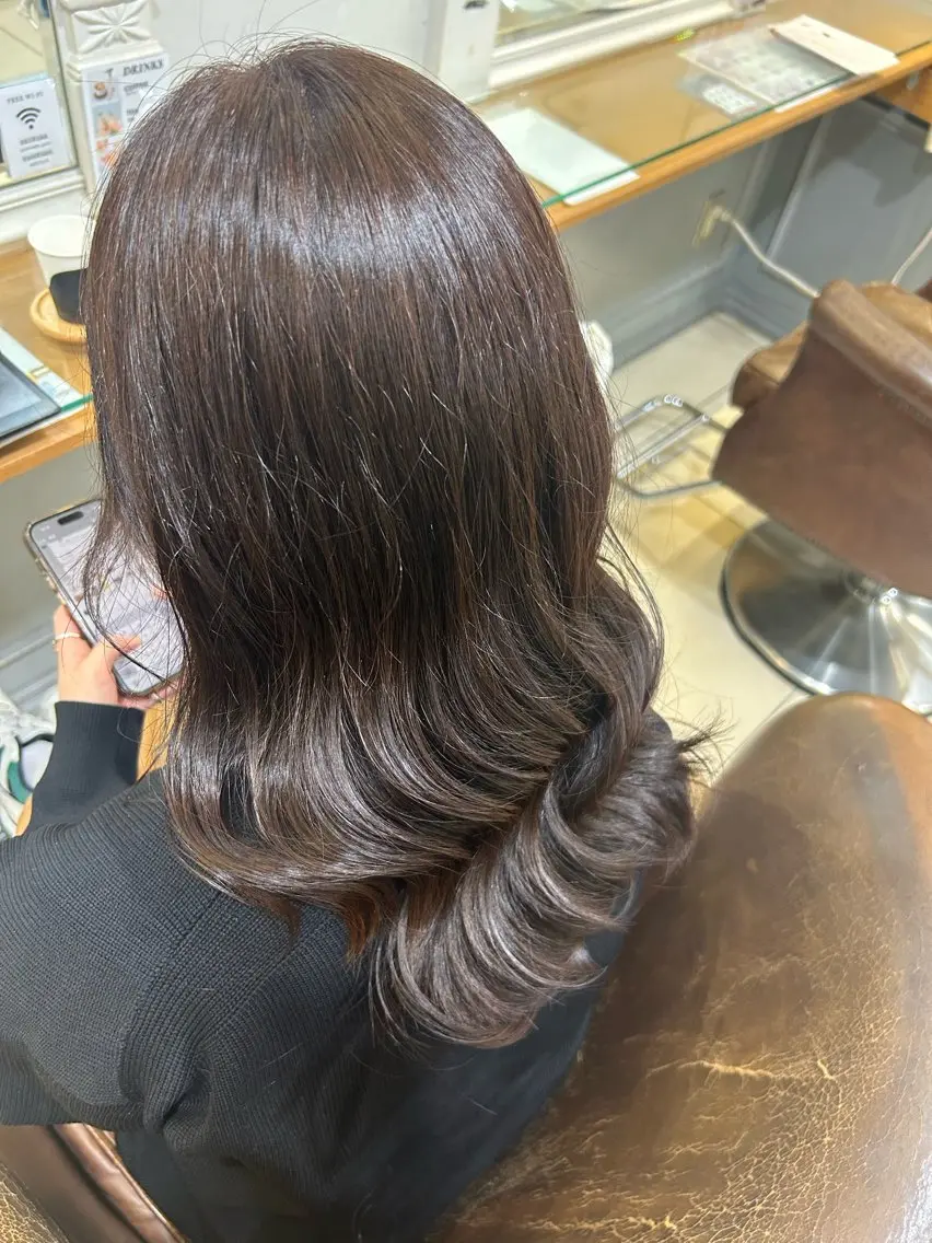 セミロング 韓国ヘアー🇰🇷 MIWAのヘアスタイル
