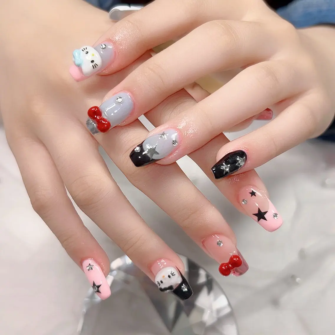 ネイル フラッシュネイル リボン 春ネイル Cute Tips nailのネイルデザイン