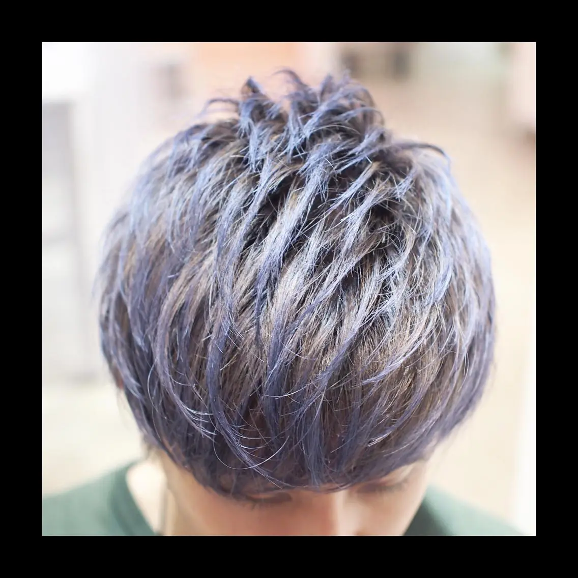 ショート カラー メンズ ヘアカラー 及川シゲル 髪質改善講師のヘアスタイル