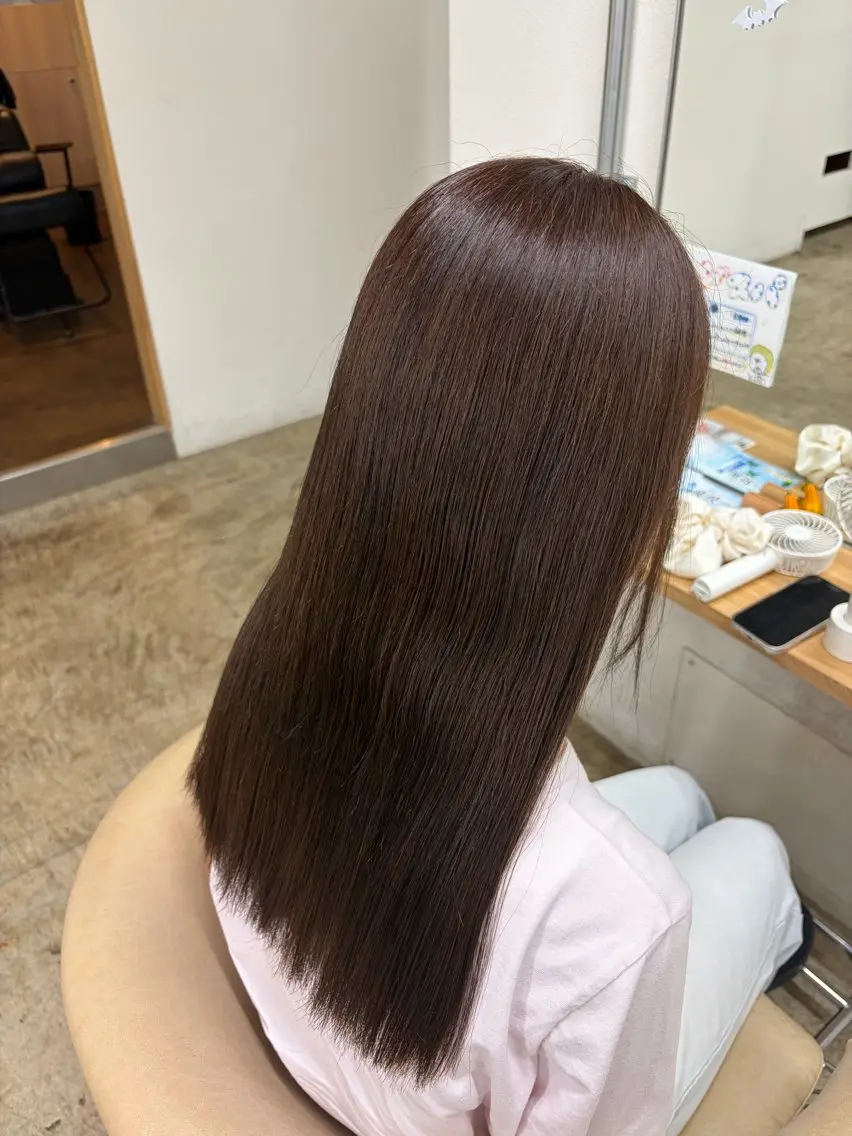 セミロング ヘアカラー fand KOTOMIのヘアスタイル