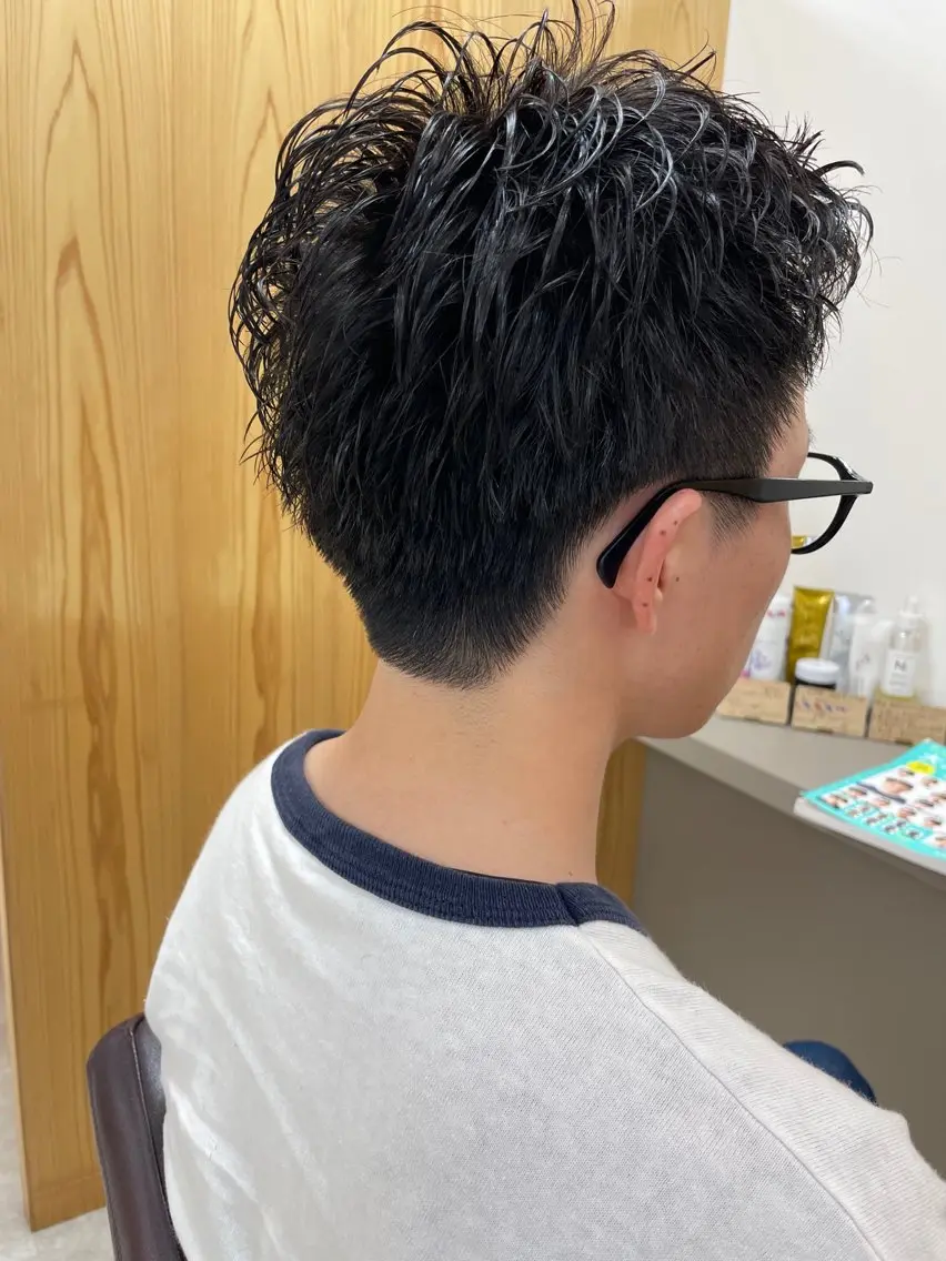 ショート メンズ くるくるパーマ aikoのヘアスタイル