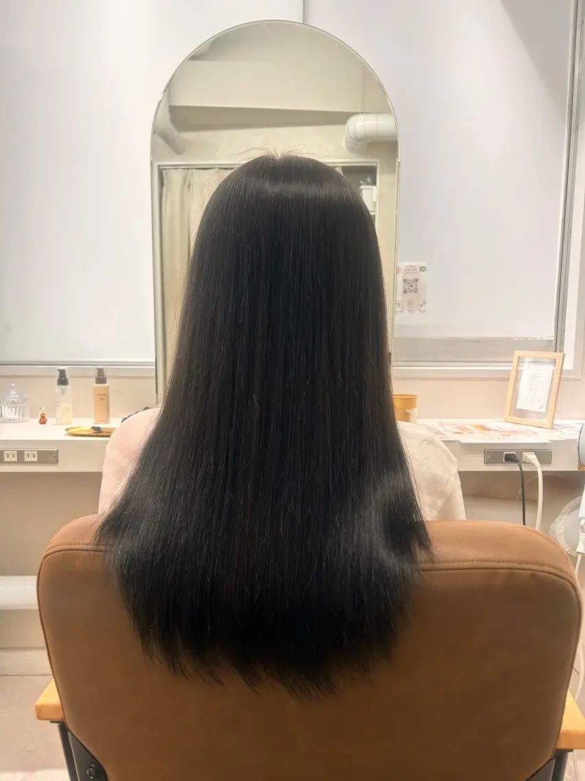 ロング SLASHスラッシュ 伊藤眞代のヘアスタイル