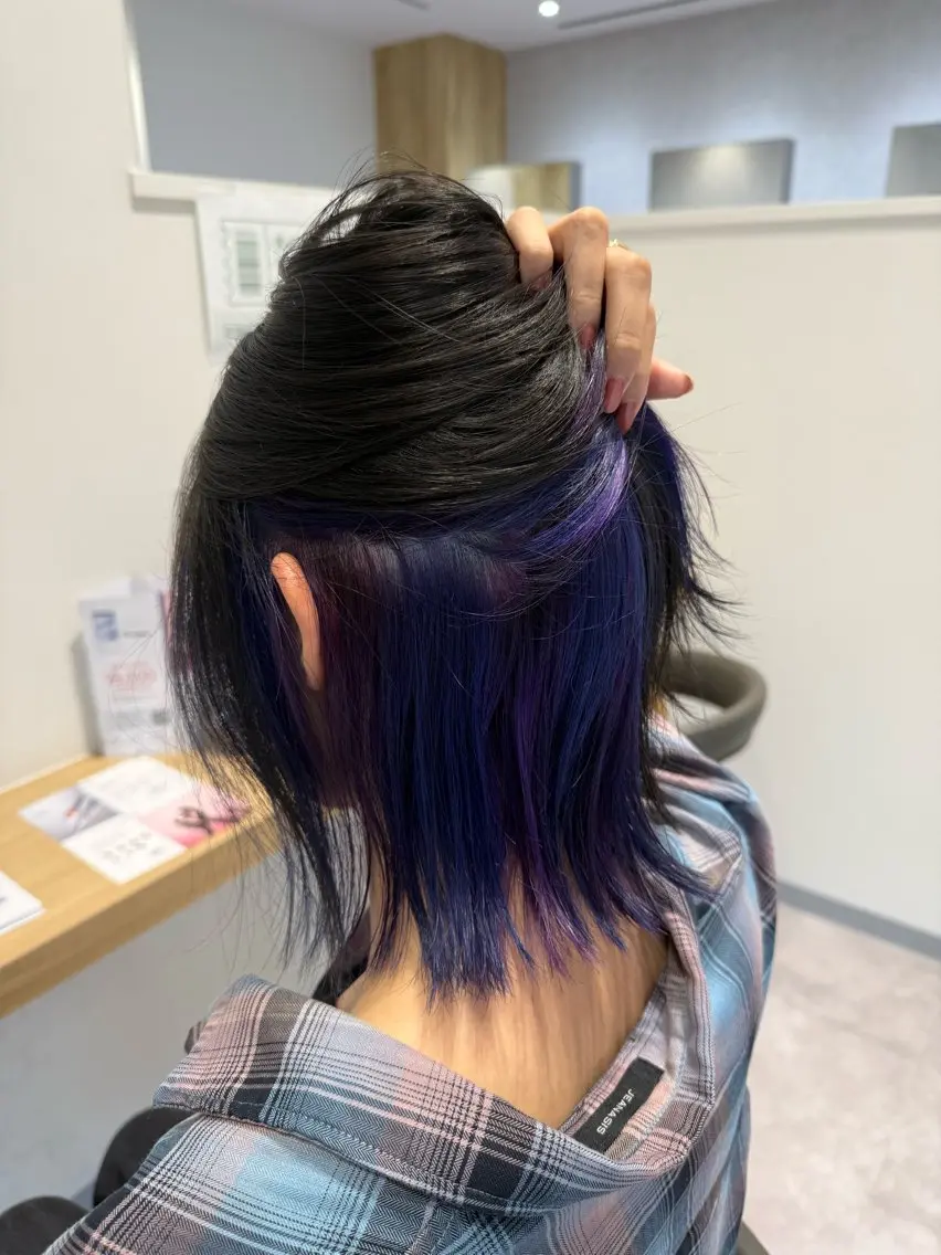 カラー ブリーチ インナーカラー カット ヘアカラー トリートメント 長谷川 紗羅のヘアスタイル