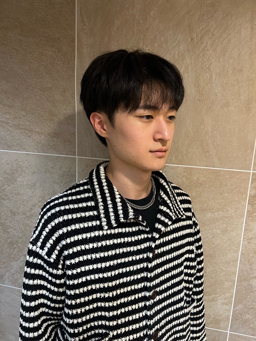 メンズ センターパート メンズハイライト メンズ韓国風 メンズパーマ 刈り上げ カット トリートメント ✨men's特化 kyousukeのヘアスタイル