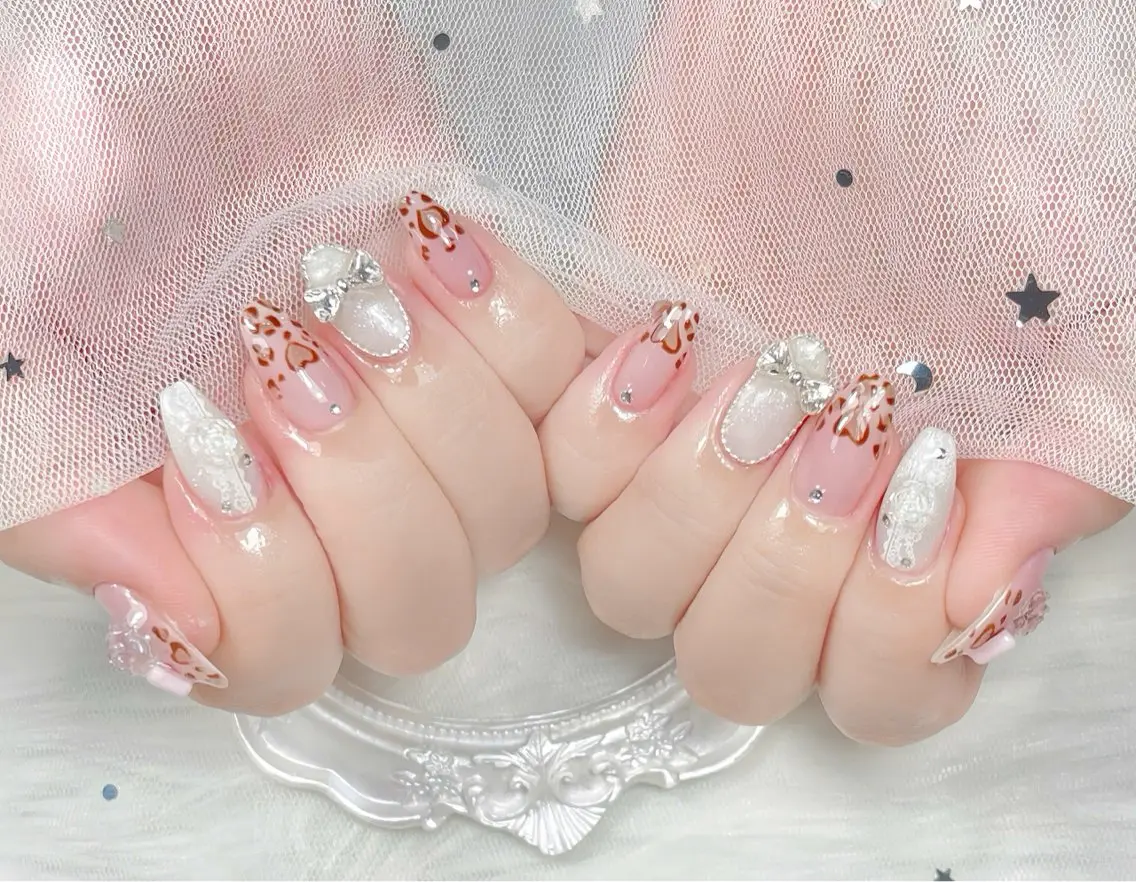 ネイル チークネイル 長さ出し フレンチネイル ジェルネイル グラデーション ハンドネイル THANHTHANH NAILのネイルデザイン