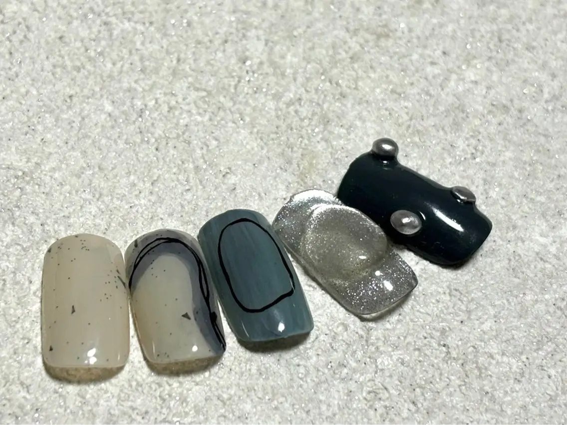 ネイル オーロラネイル フットネイル フレンチネイル ジェルネイル 韓国ネイル ハンドネイル kiki nail &brow二子玉川のネイルデザイン