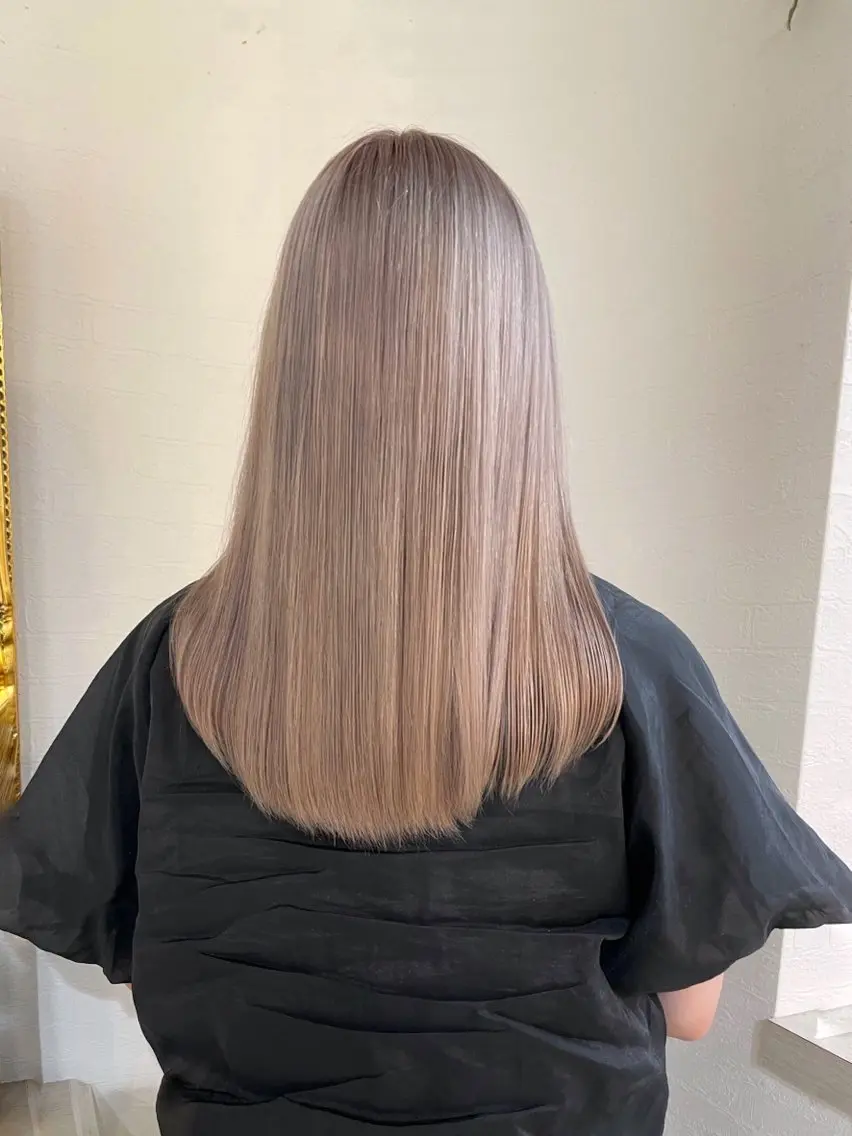 ロング カラー ヘアアレンジ ベージュカラー ブリーチ ホワイトベージュ 🌷艶髪/髪質改善/ 松村きさら🌷のヘアスタイル