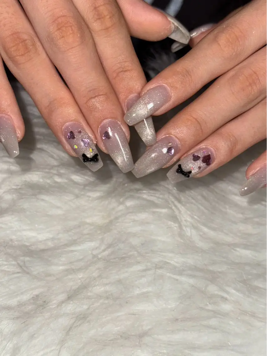 ネイル ハンドネイル LAVISH momoneのネイルデザイン