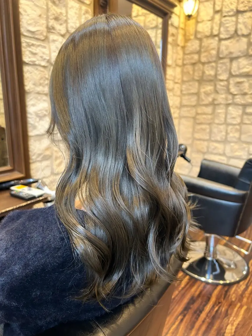 ロング カラー グレージュ オリーブグレージュ オリーブグレー 🪼宮当 亜海🪼のヘアスタイル