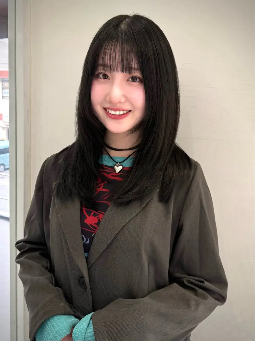 カラー 黒髪 ブリーチ ケアブリーチ デザインカラー ハイトーンカラー lin.ブリーチ デザインカラーのヘアスタイル