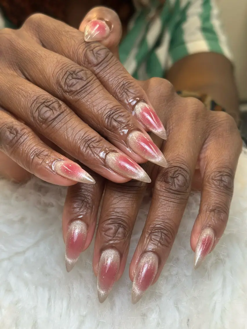 ネイル アートネイル ジェルネイル ニュアンスネイル シンプルネイル ネイルチップ NIE NAIL Luxeのネイルデザイン