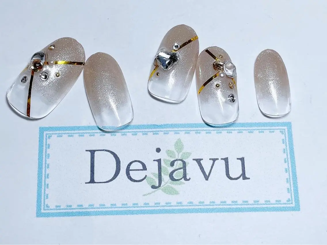ネイル アートネイル フレンチネイル グラデーション ワンカラーネイル 夏ネイル ハンドネイル Nail salon Dejavu 🌿のネイルデザイン