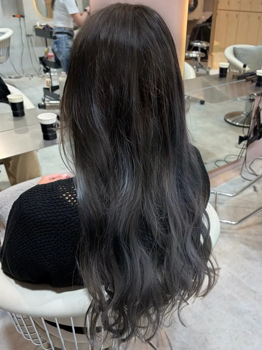 ロング カラー パーマ ヘアアレンジ ダブルカラー/ベー ジュ/レイヤー/ハルのヘアスタイル