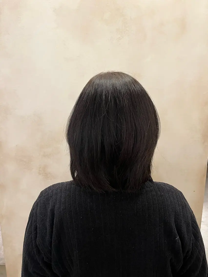 ミディアム レイヤーカット MAHAE 東芝のヘアスタイル
