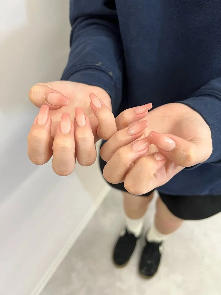 ネイル ジェルネイル グラデーション 韓国ネイル パラジェル ピンク ハンドネイル ハンドケア Bana_ Nailのネイルデザイン