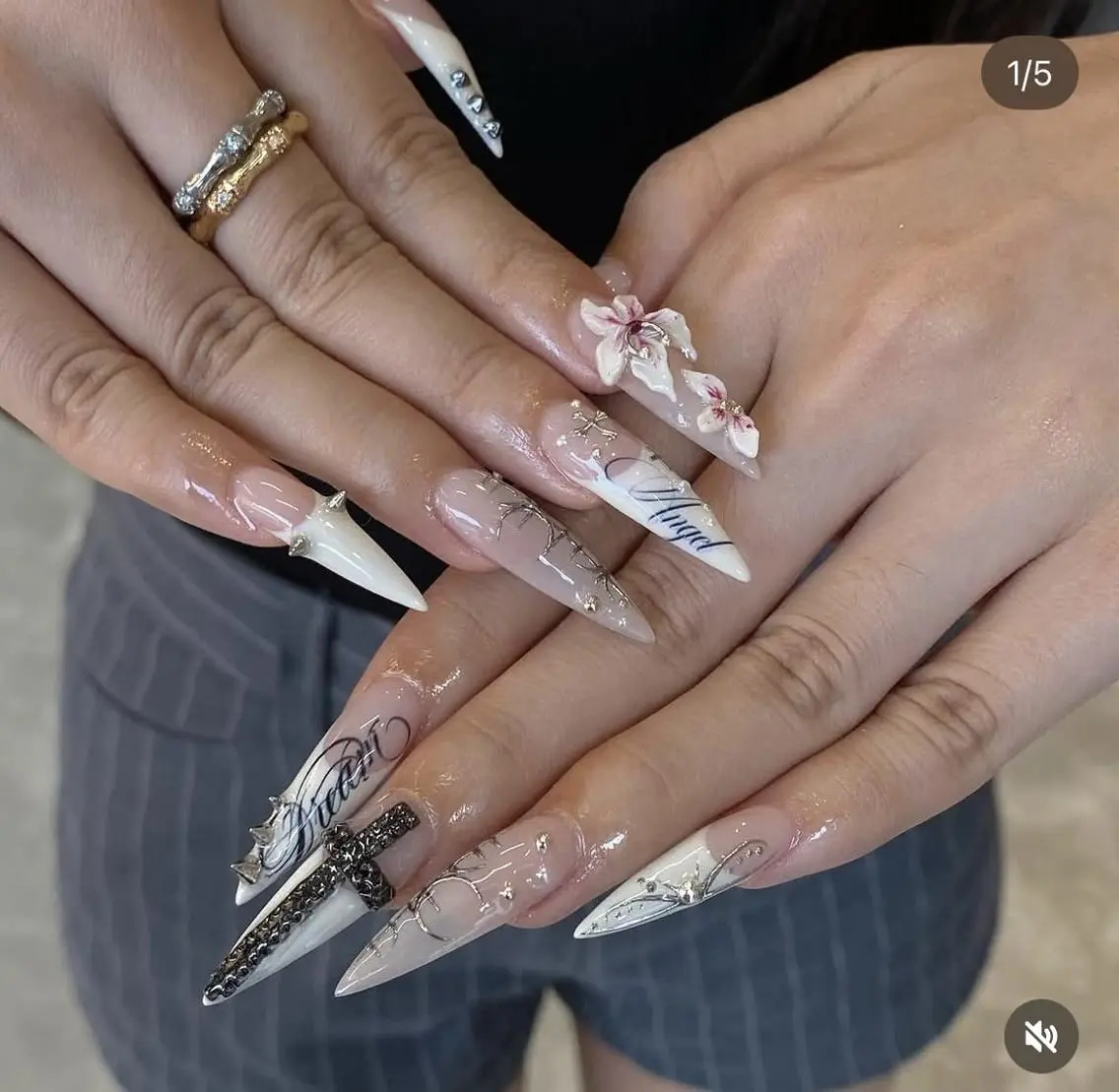 ネイル アートネイル ジェルネイル 韓国ネイル ロングネイル 持ち込み ハンドネイル Chiee Bling.Nailのネイルデザイン