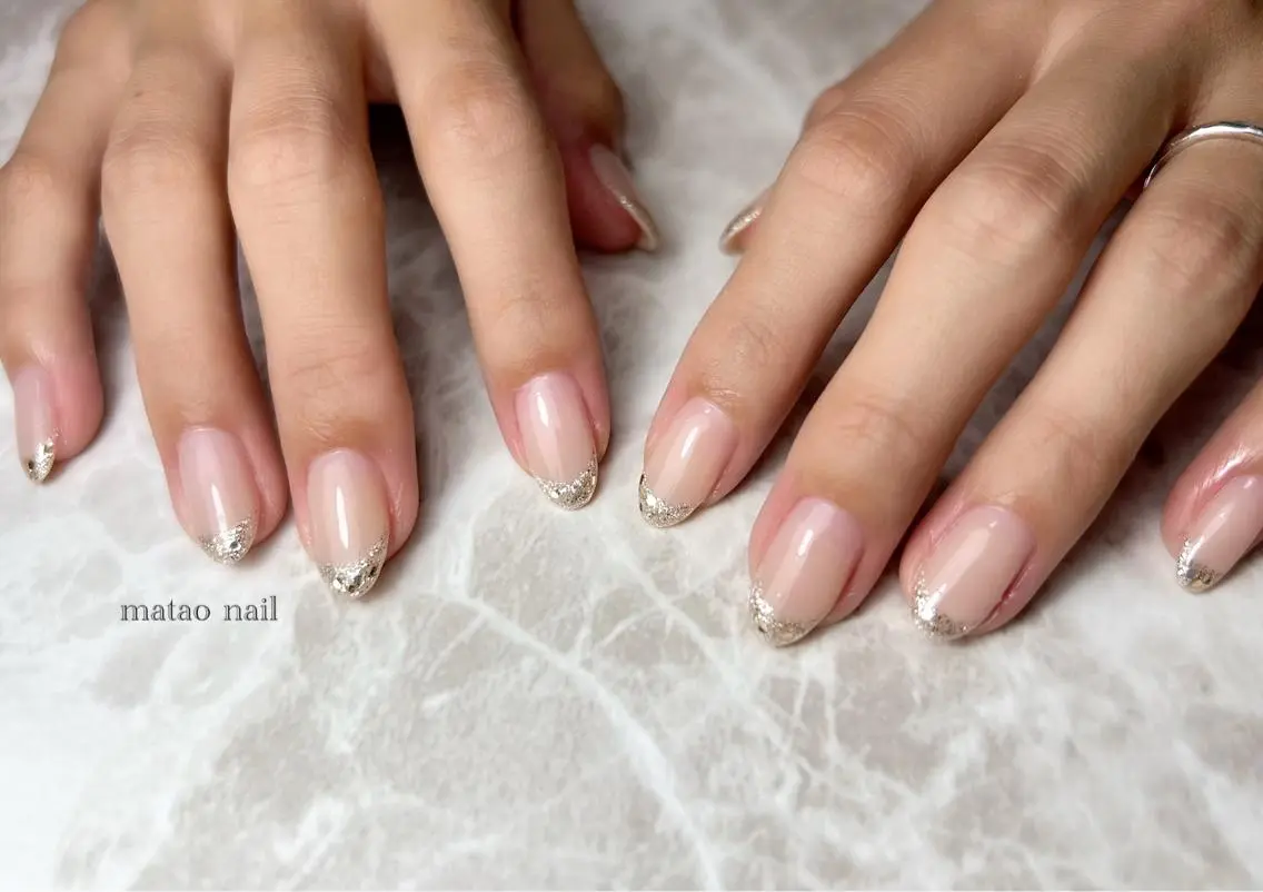 ネイル フレンチネイル ラメ(グリッター) シンプルネイル matao nailの眉毛・アイブロウイメージ