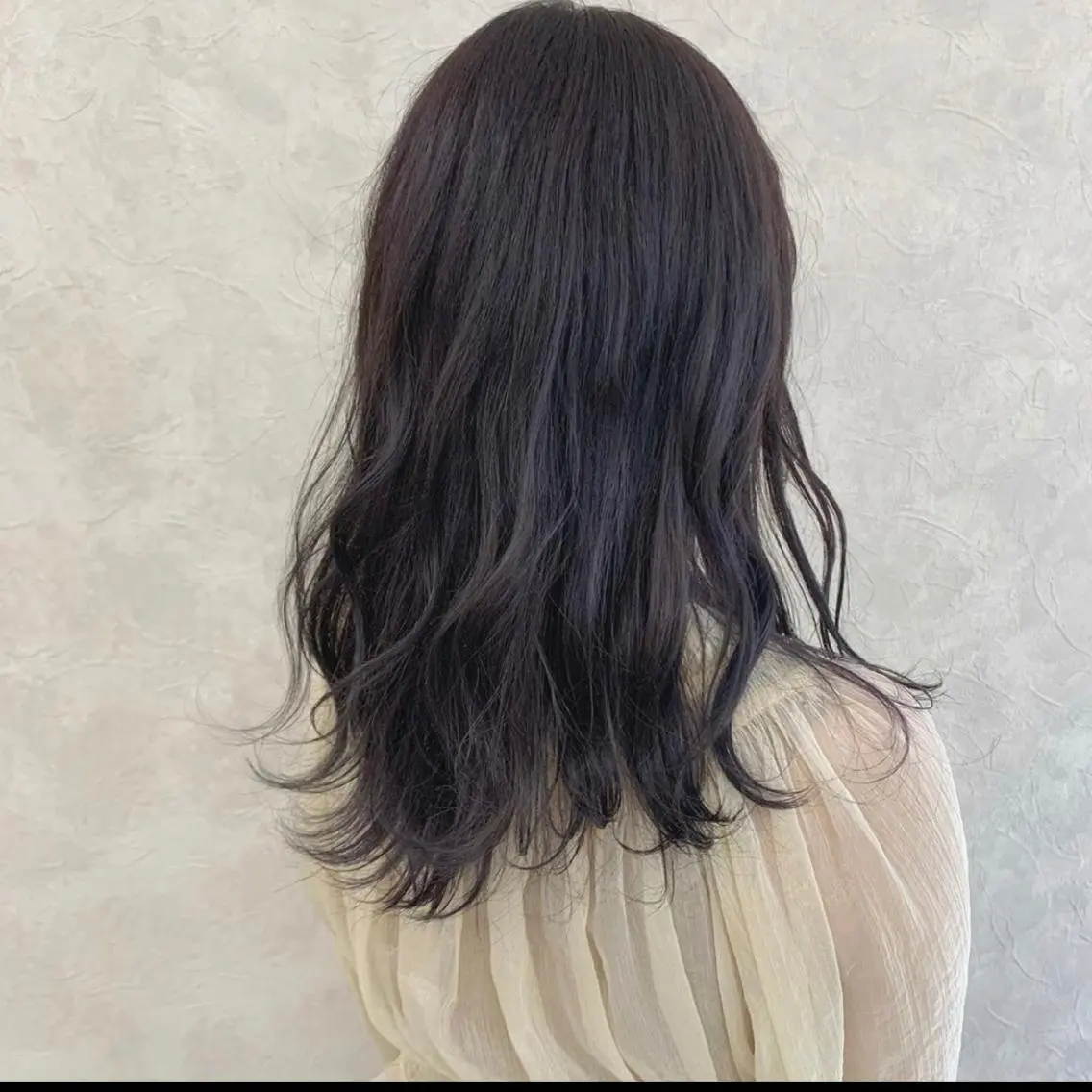 ミディアム カラー ヘアアレンジ ブリーチ ラベンダーカラー 眉毛ワックス konomiの眉毛・アイブロウイメージ