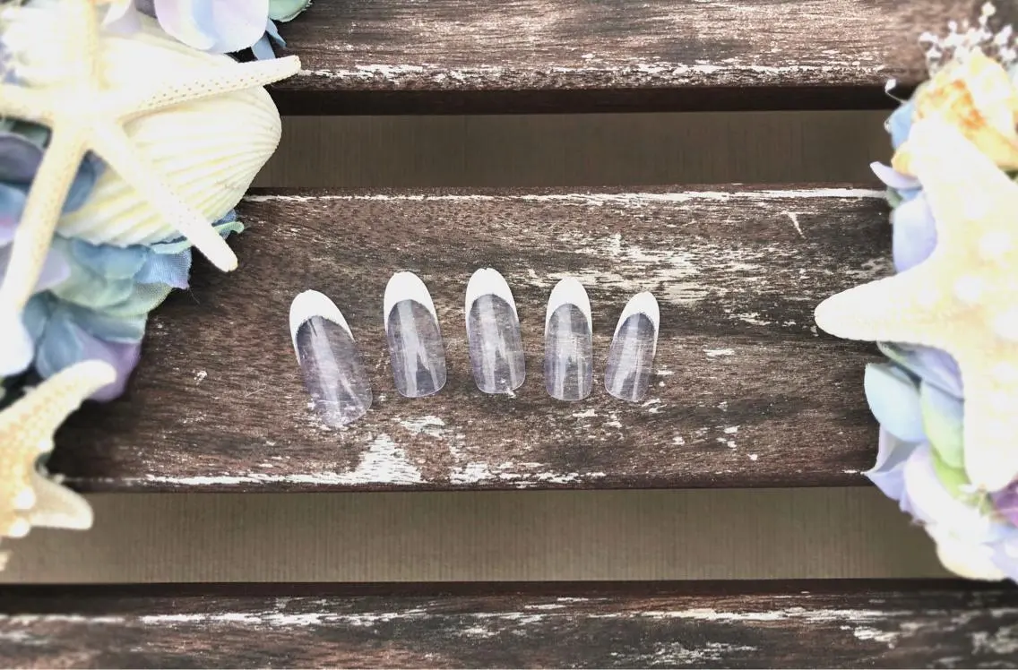 フレンチネイルの写真