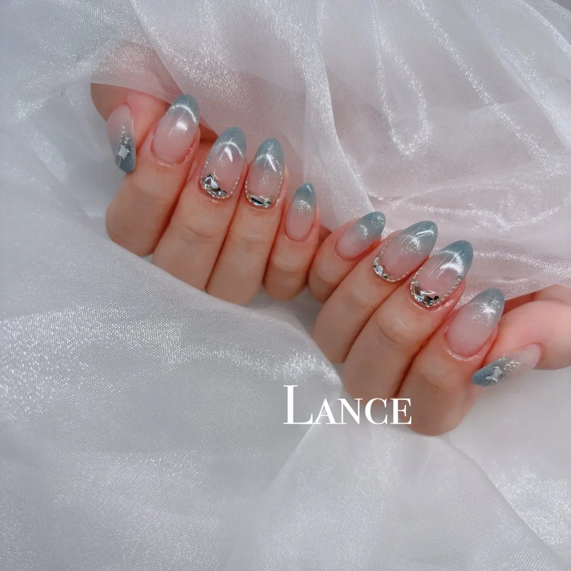 ネイル オーロラネイル フットネイル 氷ネイル・うるうるネイル キラキラネイル 韓国ネイル Lance nailのネイルデザイン