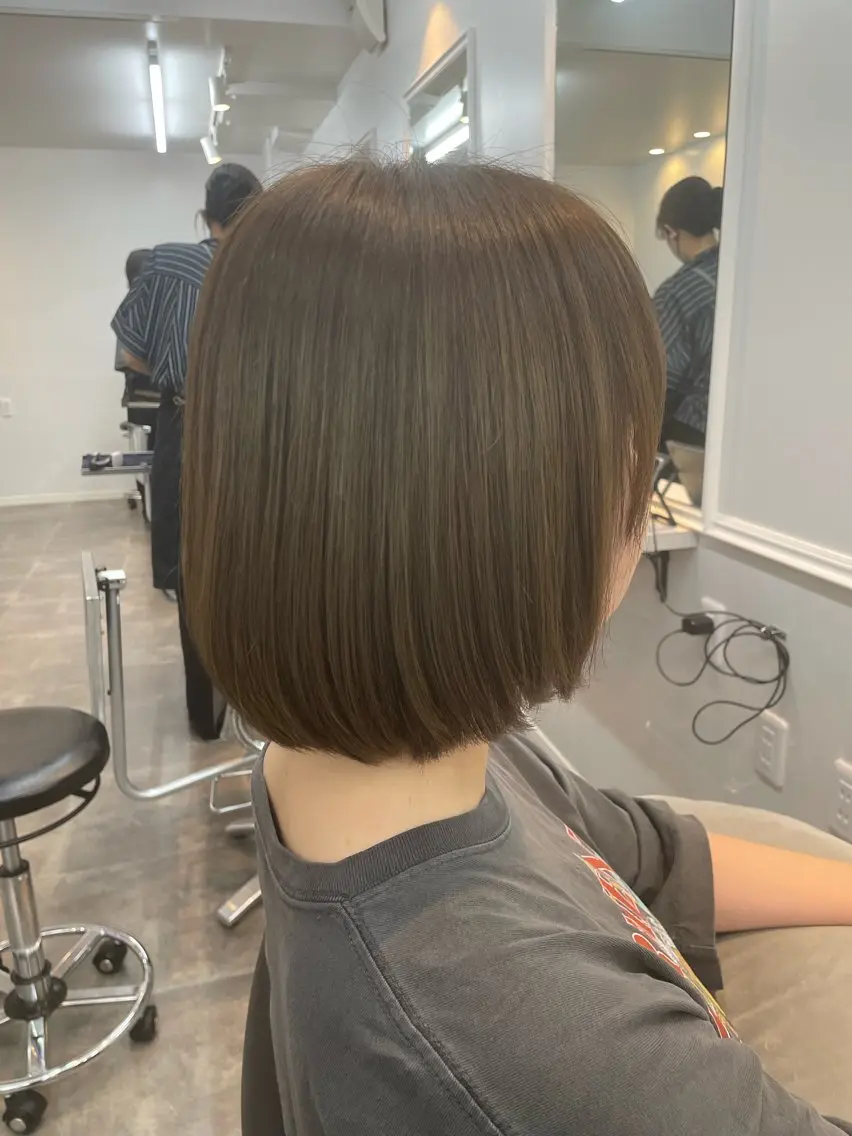 ショート カラー ベージュカラー スタイリスト /仲川葵のヘアスタイル