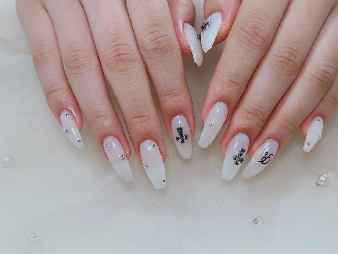 ネイル ハンドネイル MOJO NailSalonのネイルデザイン
