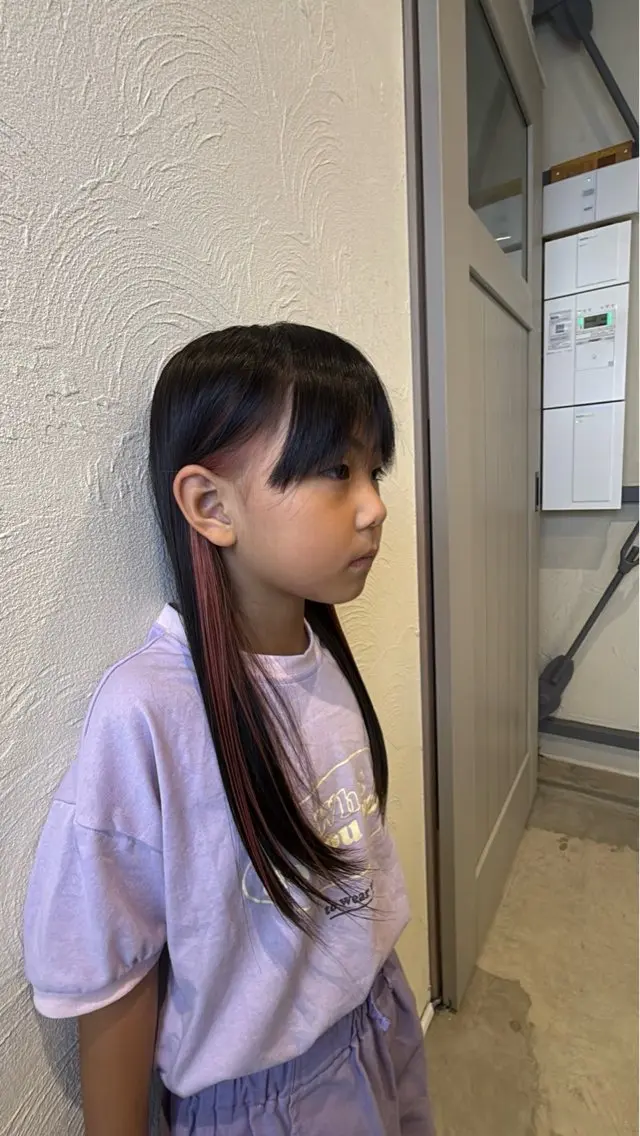 ロング カラー インナーカラー ピンクカラー ヘアカラー 三宅 陽大のヘアスタイル