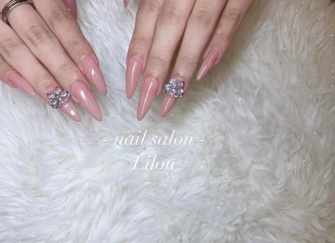 ロング ハンドネイル salon Lilouのネイルデザイン