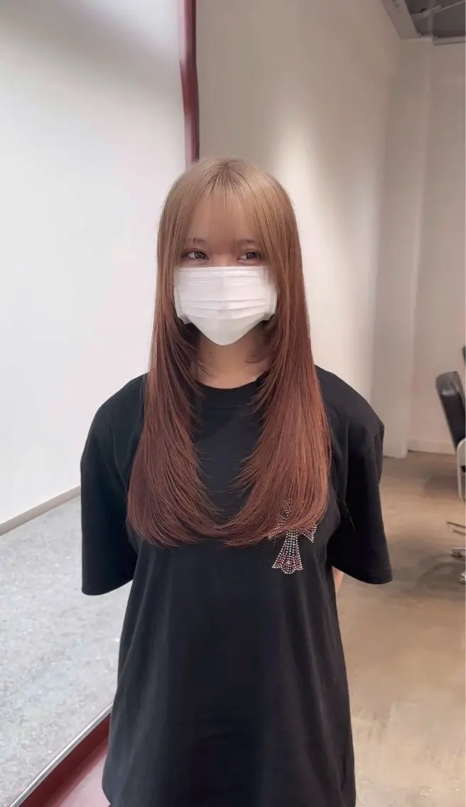 セミロング くびれヘア 顔まわりレイヤー 顔周りカット ハッシュカット 髪質改善 似合わせレイヤー 手塚亮汰のヘアスタイル