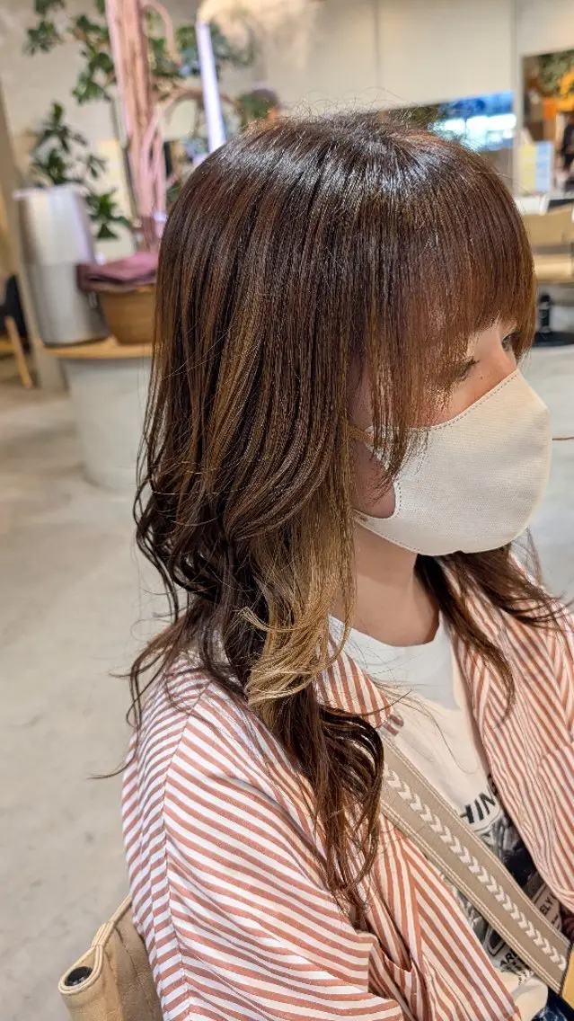 ロング 【女性限定】 しおりのヘアスタイル