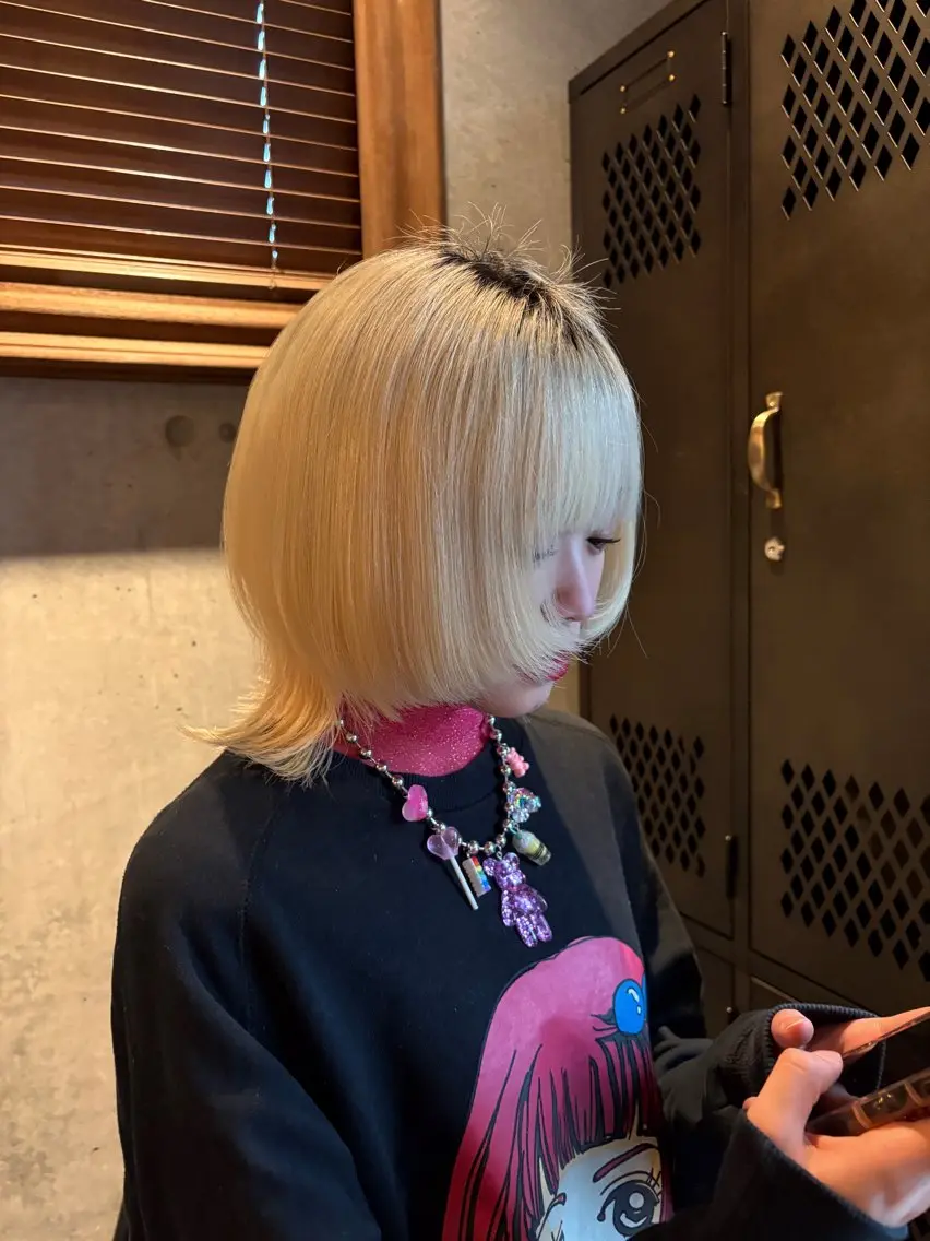 ショート ウルフカット 🐺イノウエ サキ🐺のヘアスタイル