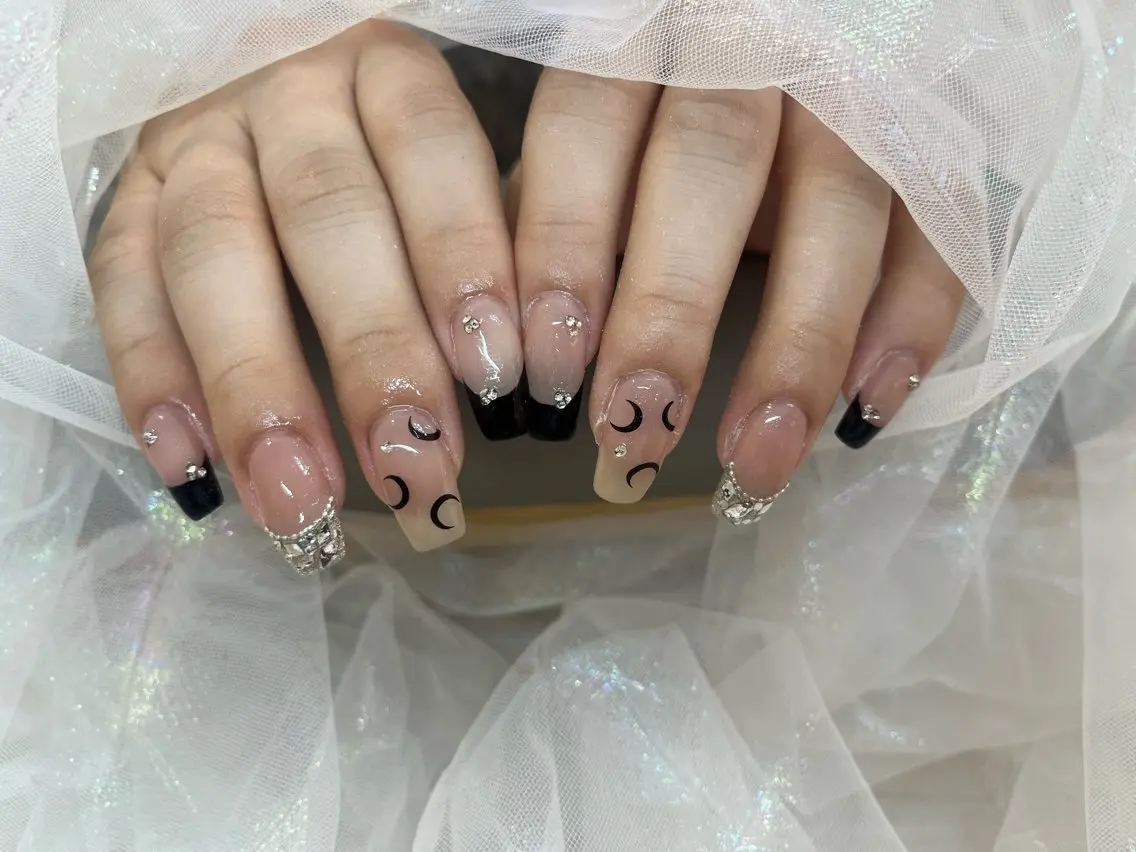 ネイル anela 仁香のネイルデザイン