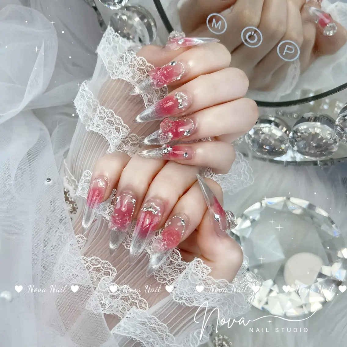 ネイル キラキラネイル 韓国ネイル 持ち込み スカルプネイル ワンホンネイル ハンドネイル Nova Nail Salonのネイルデザイン