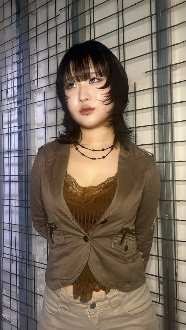 ミディアム カット ヘアカラー MAAI /UMMのヘアスタイル