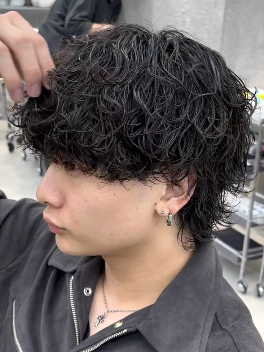 パーマ メンズ メンズパーマ 波巻きパーマ パーマ メンズパーマ特化 sayoのヘアスタイル