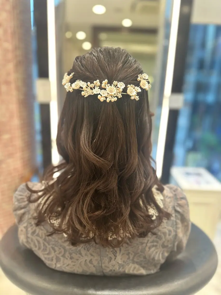 ヘアアレンジ ハーフアップ ツインテール 結婚式・ブライダル ヘアセット 韓国カラーお任せ❤️ アサコサユリ🎀の眉毛・アイブロウイメージ