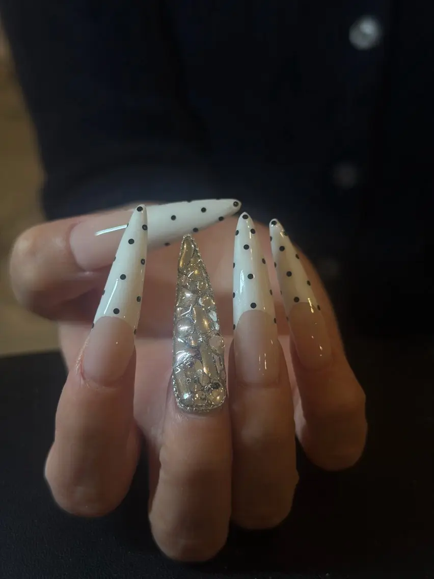 ネイル ハンドネイル なぽ ❤︎ y2k/韓国nailのネイルデザイン