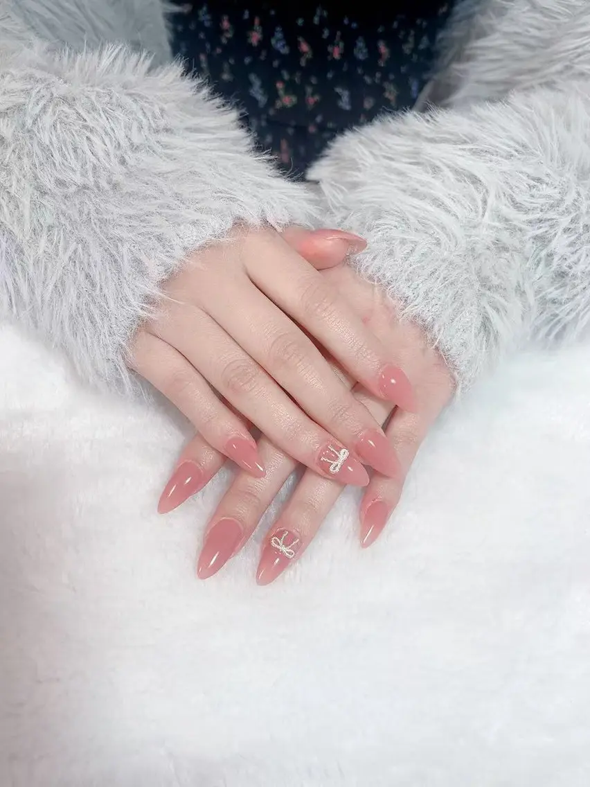 ネイル 長さ出し ネイルチップ Amina nail salonのネイルデザイン