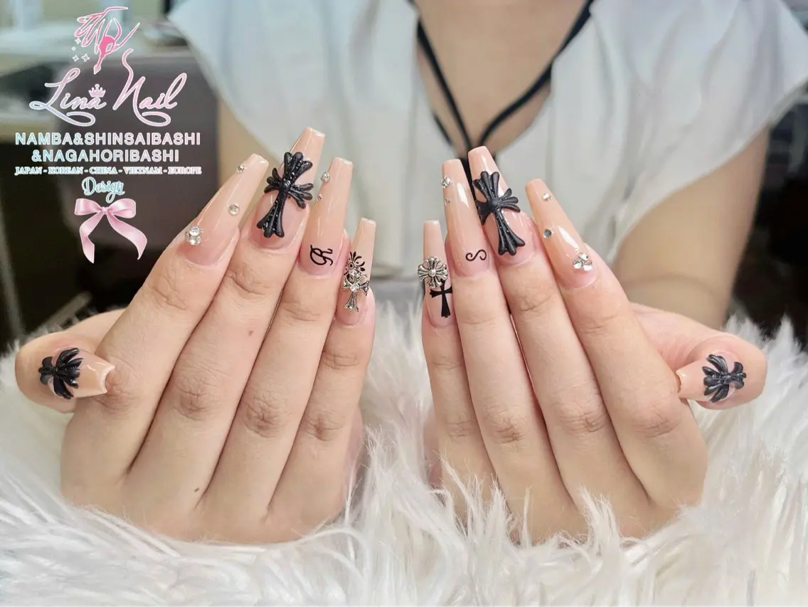 セミロング Linanail Nambaのマツエク・マツパデザイン
