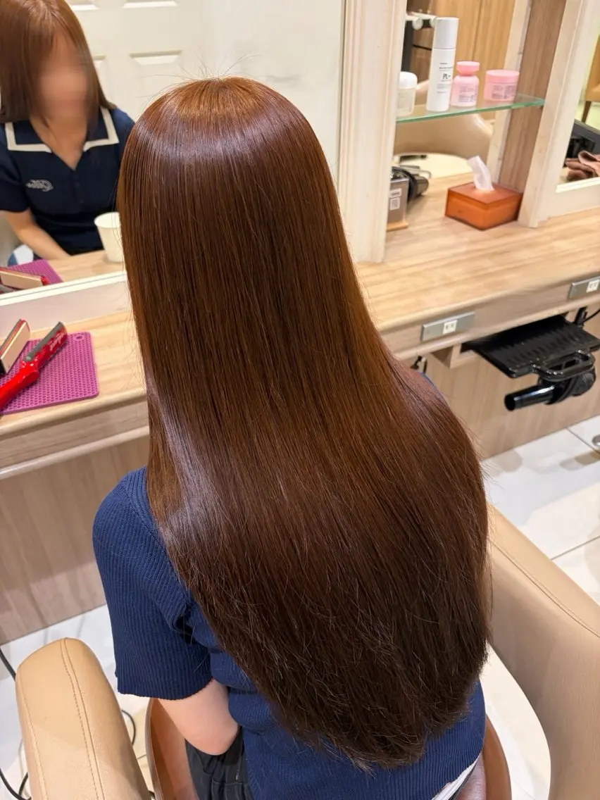 ロング ヘアカラー 中飯 雪乃のヘアスタイル