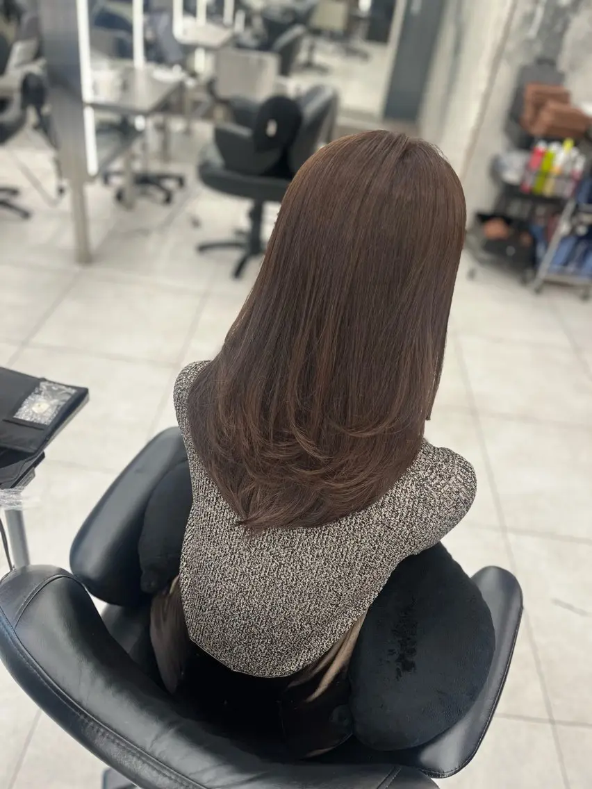 セミロング カット ヘアカラー トリートメント 髪質改善のプロ💟 kanonのヘアスタイル