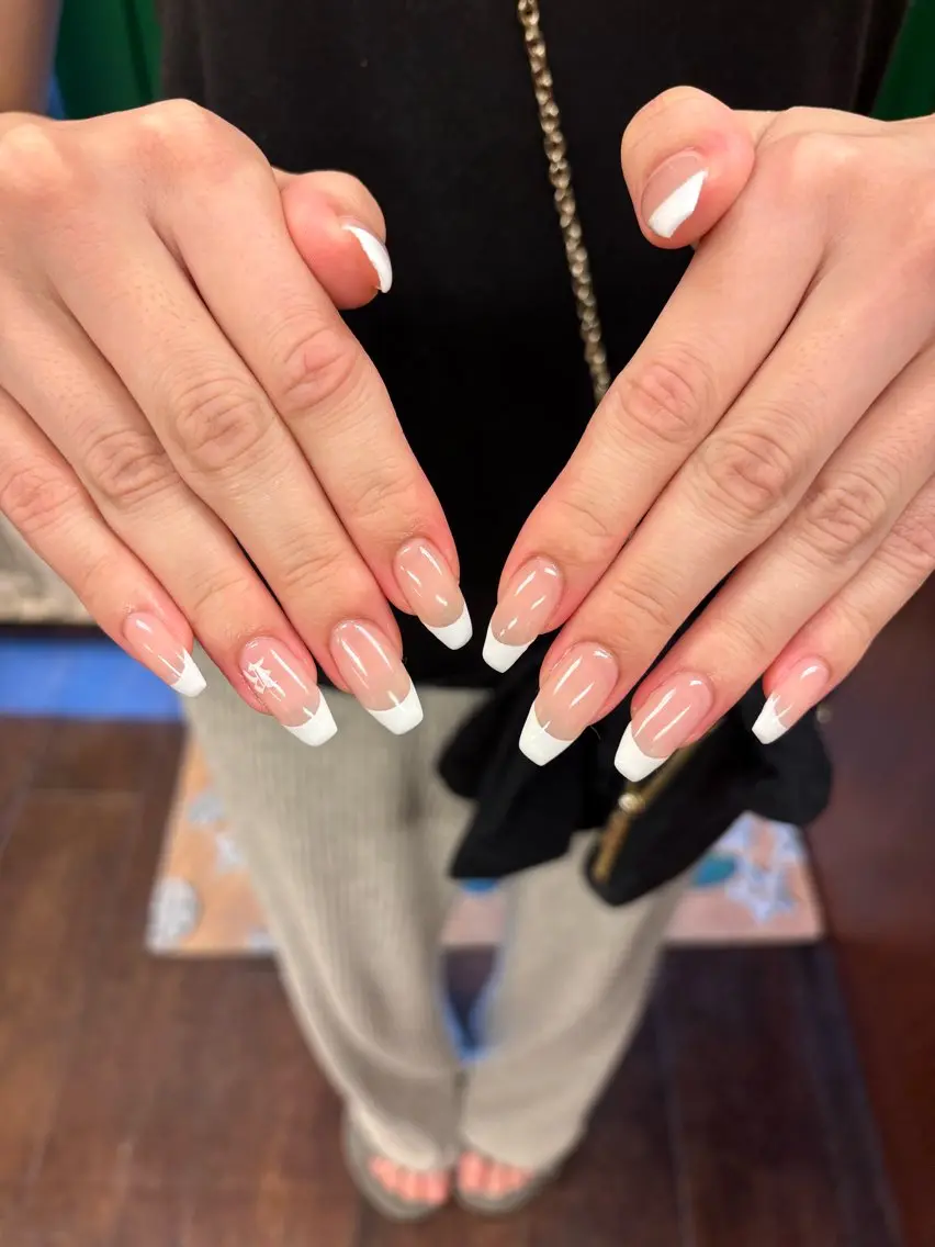 ネイル ハンドネイル AMI 美フォルムネイルのネイルデザイン