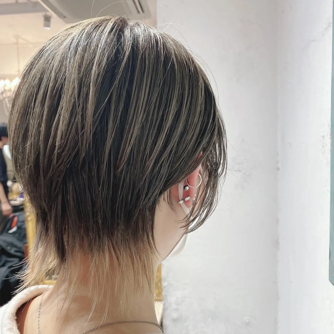 ショート カラー パーマ ヘアアレンジ メンズ キッズ ネイル マツエク・マツパ メンズウルフカット ウルフカット 暖色系/透明感 治野心のヘアスタイル