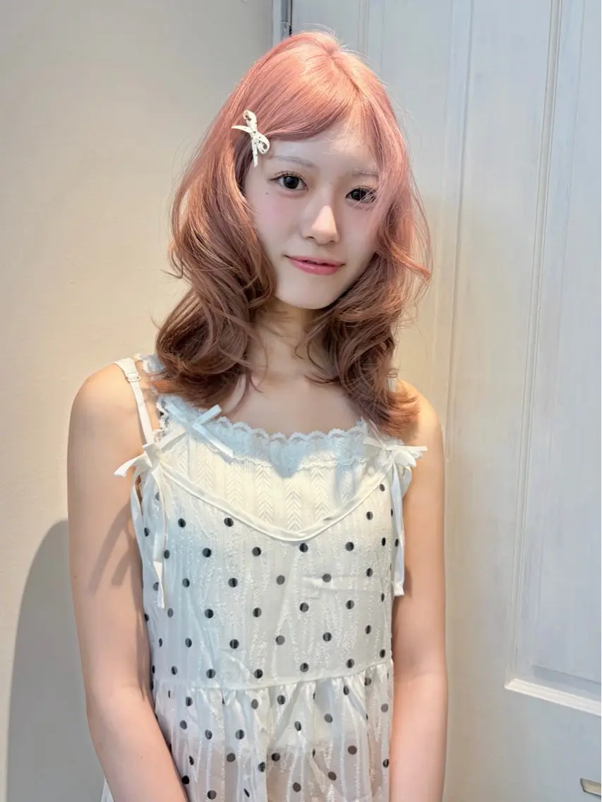 セミロング カラー ブリーチ 透明感カラー ヘアカラー 多幸感ヘア ゆほこのヘアスタイル