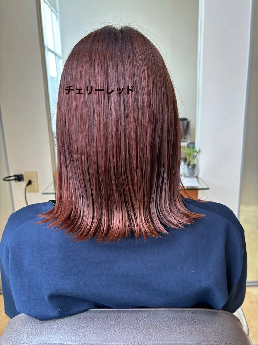 ミディアム カラー レッドカラー カット ヘアカラー トリートメント 亀山 来未のヘアスタイル