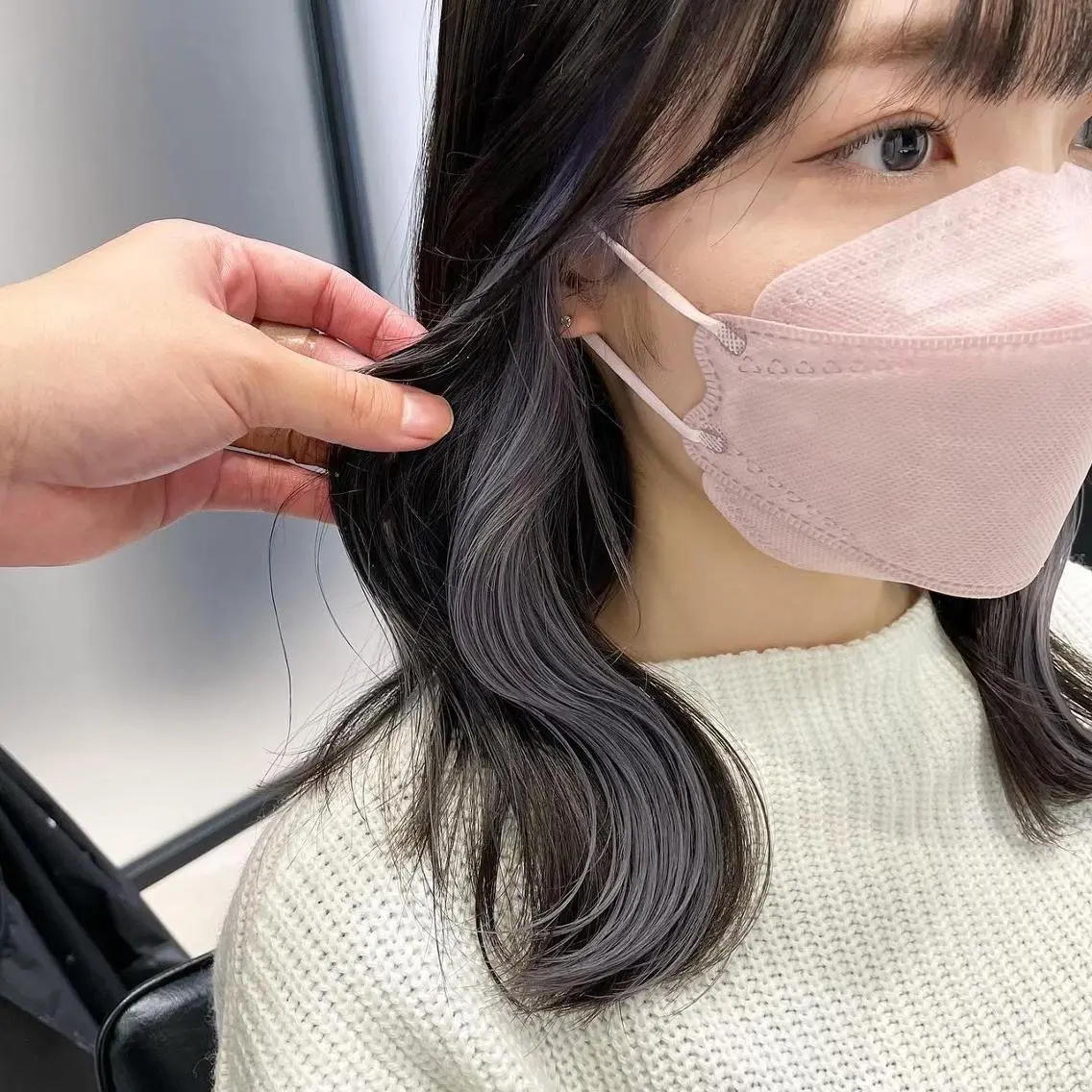 セミロング カラー ピンクカラー 🎀ブリーチ ハイト ーン ♡Kanon♡のヘアスタイル