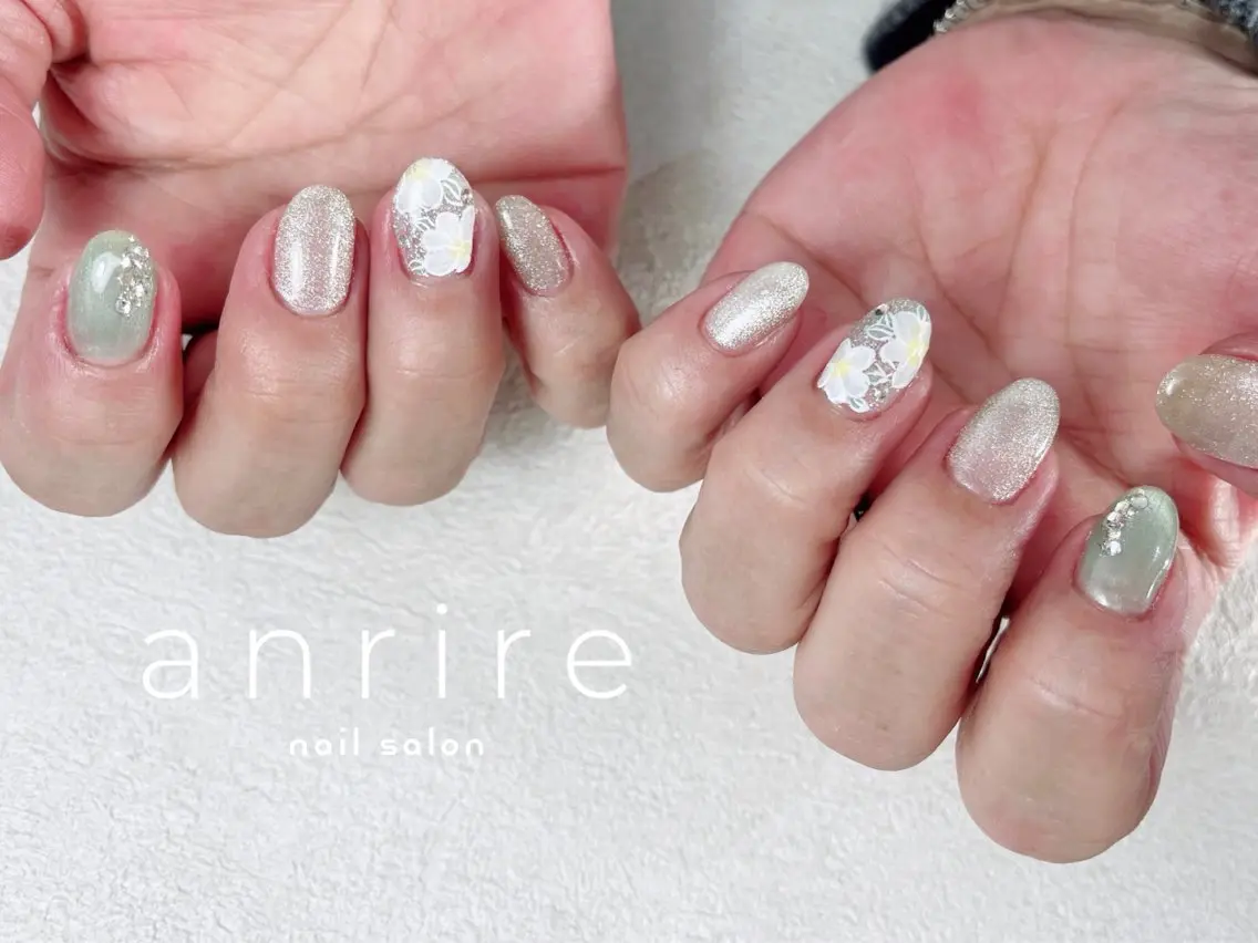 ネイル アートネイル フラッシュネイル フラワーネイル ジェルネイル グリーン ハンドネイル nailsalon anrireのネイルデザイン