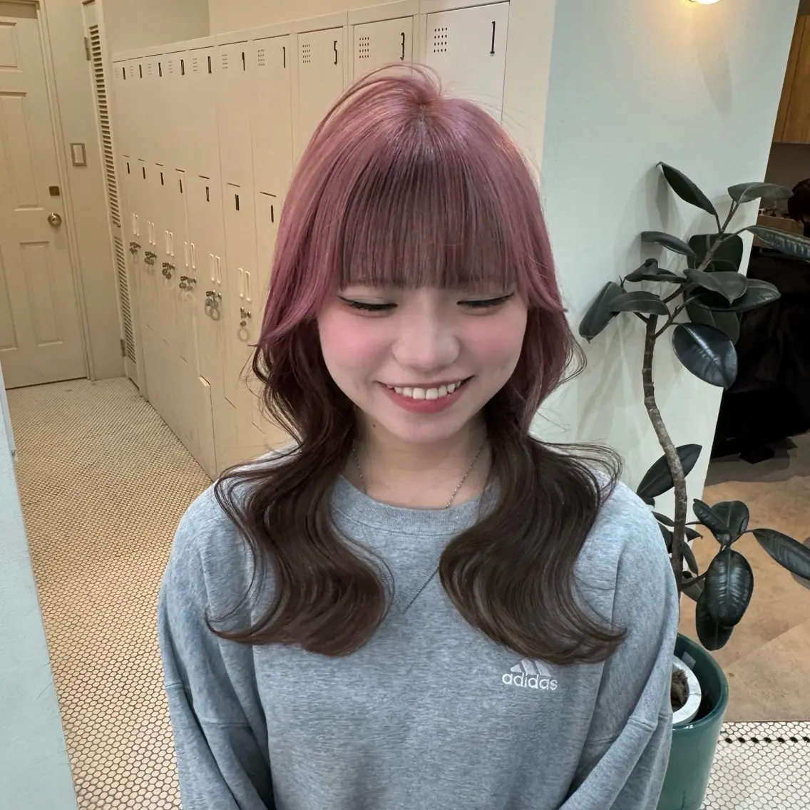 ミディアム カラー ブリーチ デザインカラー ヘアカラー ハイトーン/デザイン カラー山下莉歩のヘアスタイル