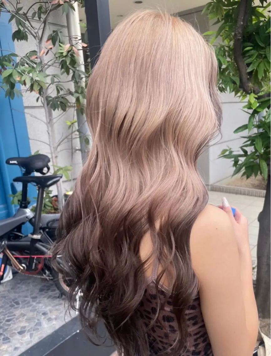 (土日、祝限定✂︎)毛先カット+ダブルカラー+トリートメントの写真