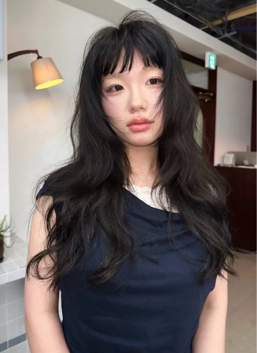 ロング カラー ハイライトカラー 顔まわりレイヤー ハイレイヤー ハイライト レイヤーカット カット ヘアカラー パーマ /レイヤー 榛地渉馬 /矢場町のヘアスタイル